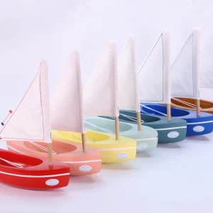 Bateau en bois pour enfant Le Bâchi fabriqué en France