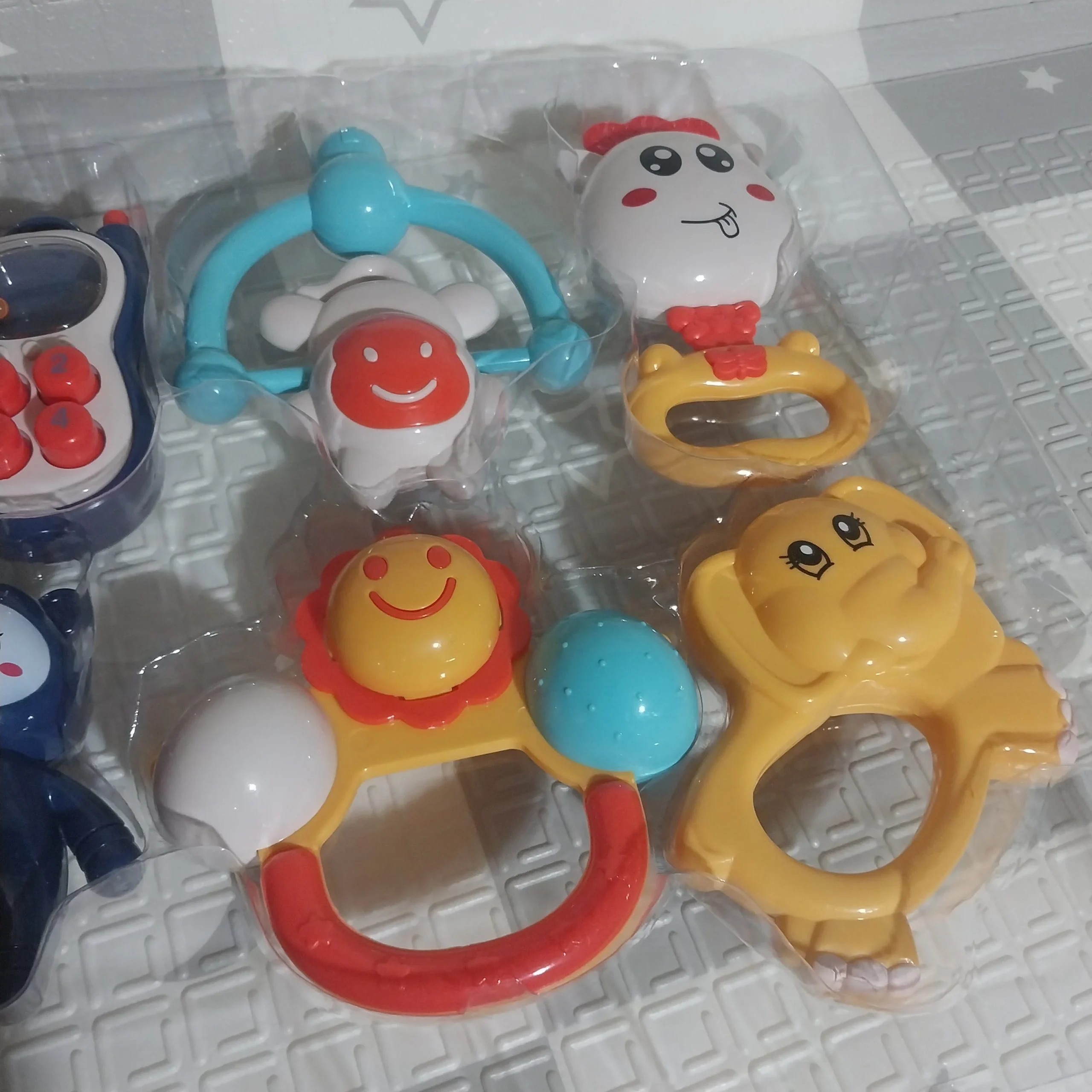 Hochets jouets colorés – Image 4