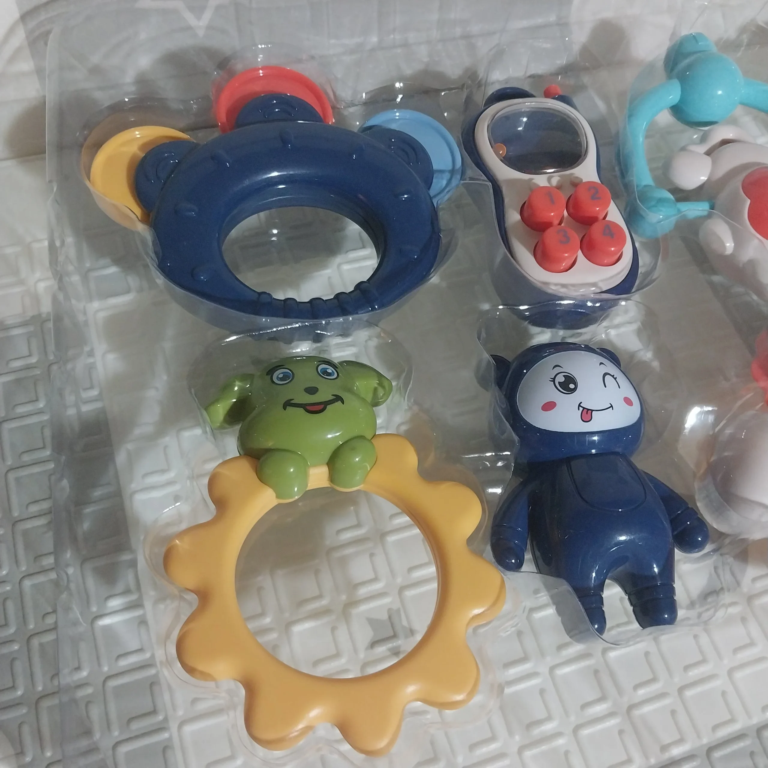 Hochets jouets colorés – Image 3