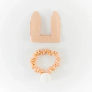 Oreilles et queue de lapin